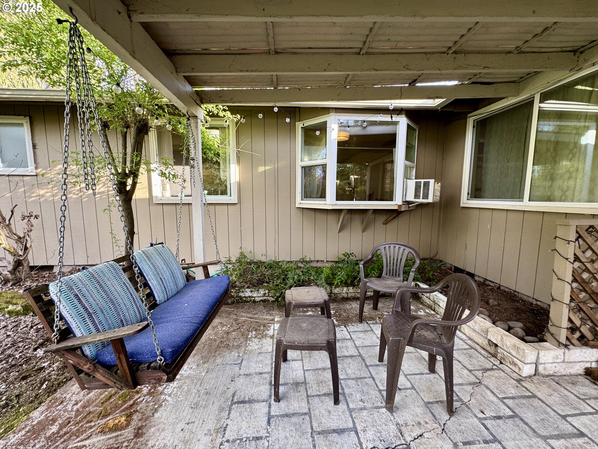 397 River Loop 2 Eugene, OR 97404 - Photo 38 of 42 Covered Patio
