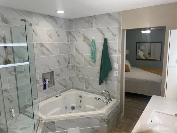 $2,700 | 515 1st Avenue East, Bradenton, FL 34208