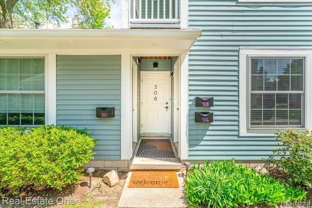 308 Roe Street Plymouth, MI 48170 - Photo 1 of 16