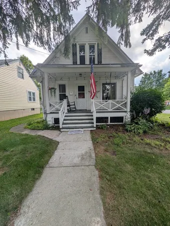 $275,000 | 739 North 11th Street, DeKalb, IL 60115