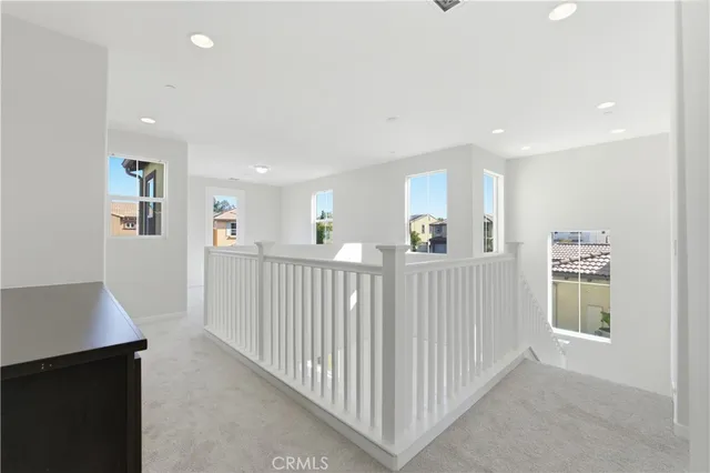 a view of livingroom with furniture