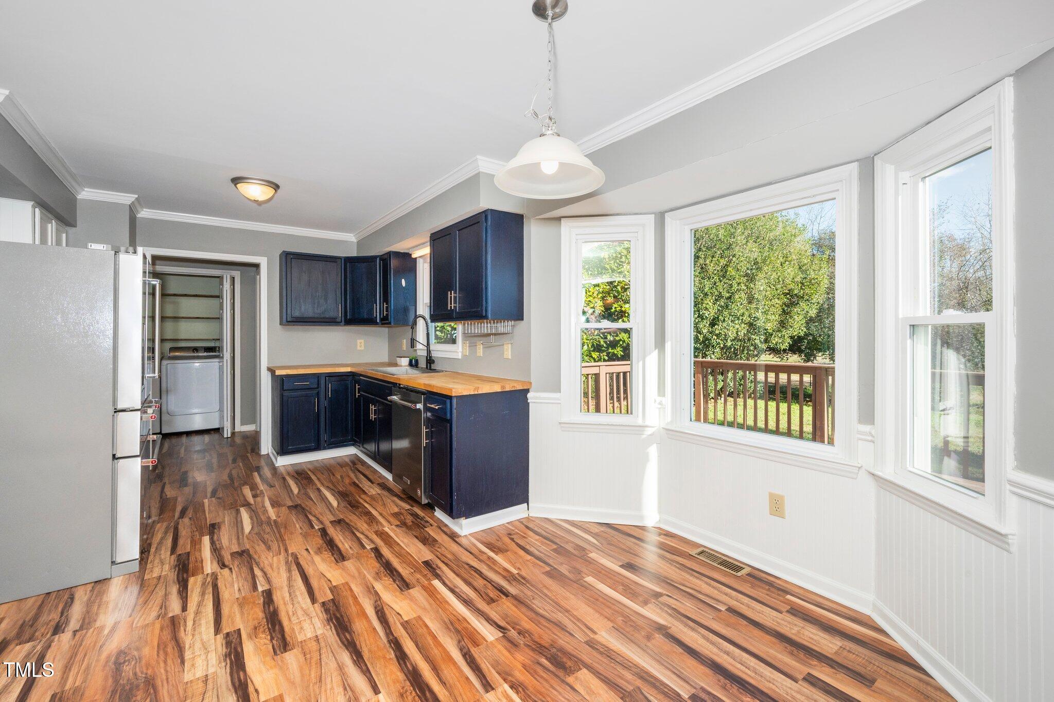 716 South Meadow Road Raleigh, NC 27603 - Photo 8 of 29 8-web-or-mls-716 South Meadow (7 of 29)