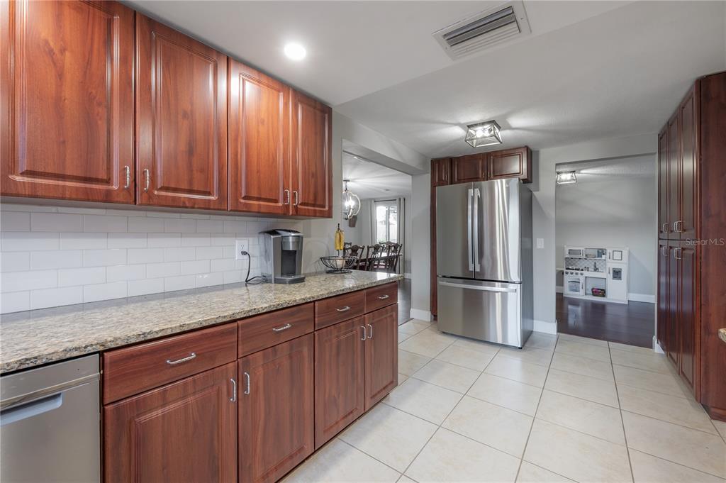 10740 Manchester Road Port Richey, FL 34668 - Photo 18 of 46 Gallery Image 18