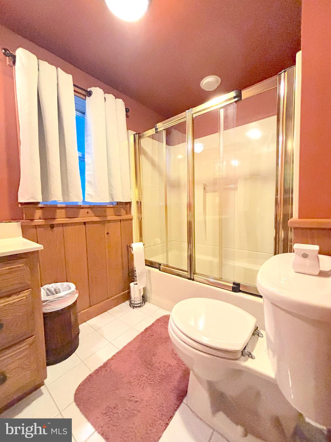 64 Island Road Bridgeport, NJ 08014 - Photo 34 of 59 1st Floor Full Bathroom