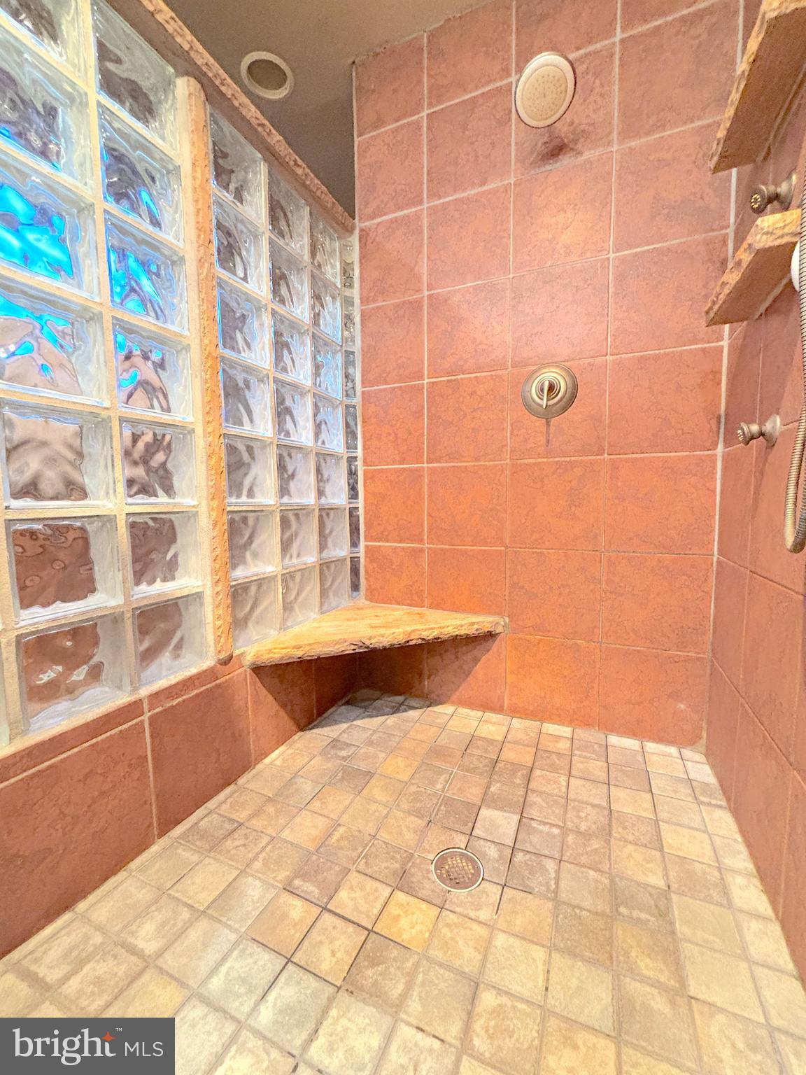 64 Island Road Bridgeport, NJ 08014 - Photo 43 of 59 Upstairs Full Bathroom
