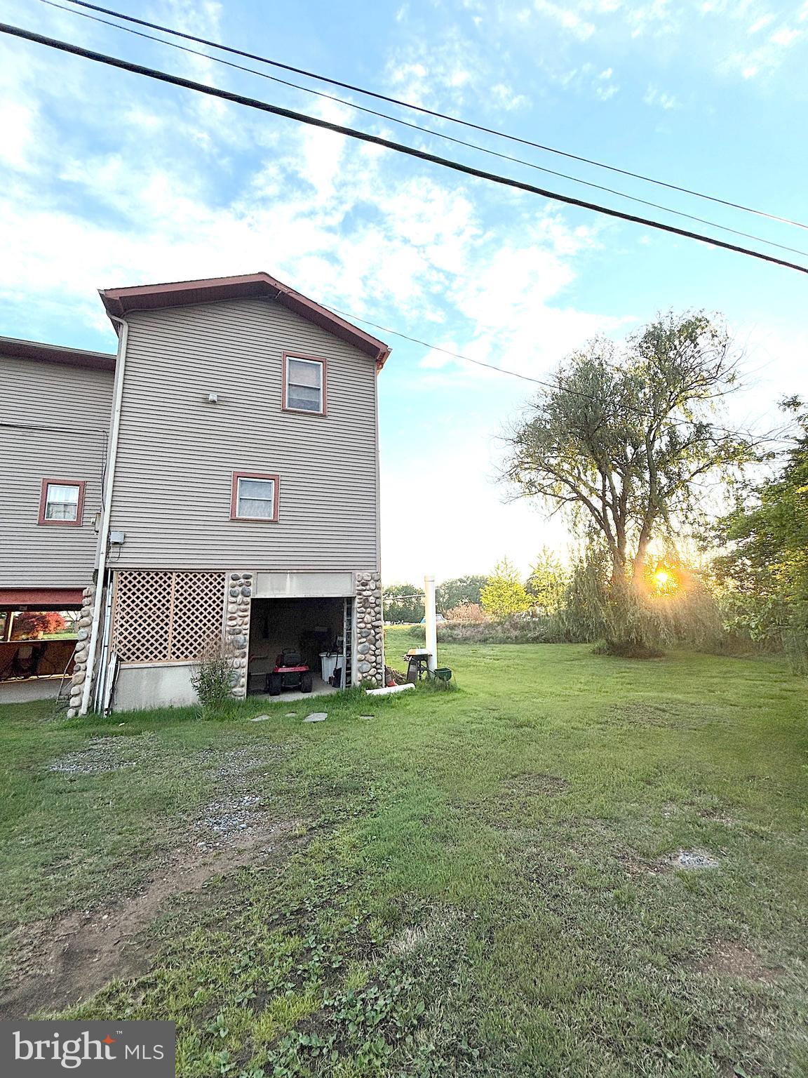 64 Island Road Bridgeport, NJ 08014 - Photo 7 of 59 Side Yard