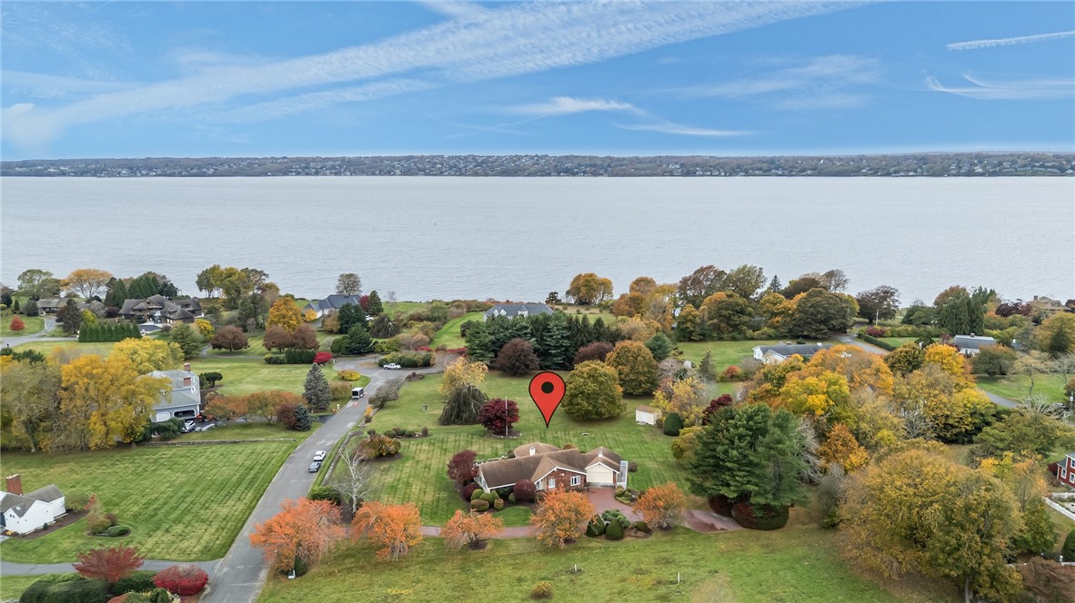 68 Riverscape Lane Tiverton, RI 02878 - Photo 2 of 50 Gallery Image 2