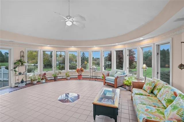 $1,195,000 | 68 Riverscape Lane, Tiverton, RI 02878