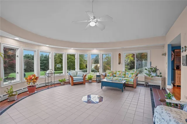 $1,195,000 | 68 Riverscape Lane, Tiverton, RI 02878