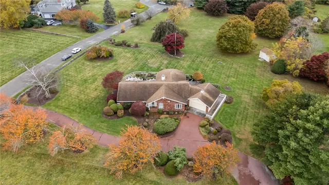 $1,195,000 | 68 Riverscape Lane, Tiverton, RI 02878