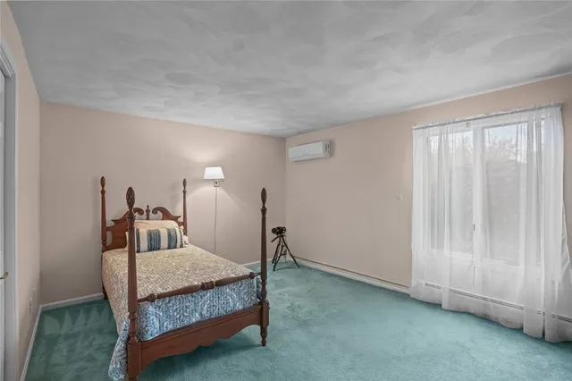 $1,195,000 | 68 Riverscape Lane, Tiverton, RI 02878