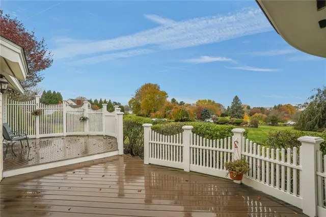 $1,195,000 | 68 Riverscape Lane, Tiverton, RI 02878