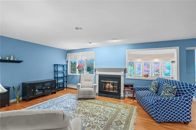 $1,195,000 | 68 Riverscape Lane, Tiverton, RI 02878