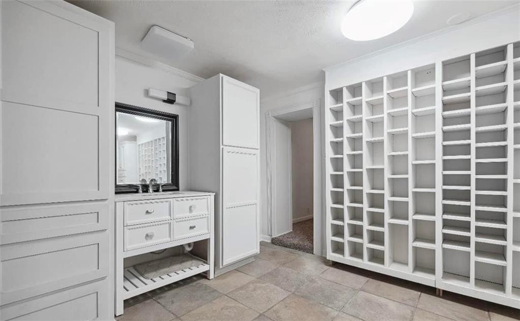 2026 Airbase Road Alexandria, LA 71303 - Photo 14 of 28 Gallery Image 14