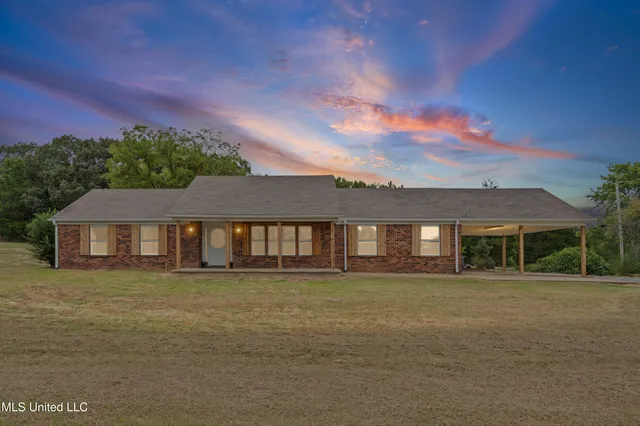 $399,000 | 1945 Pryor Road, Coldwater, MS 38618