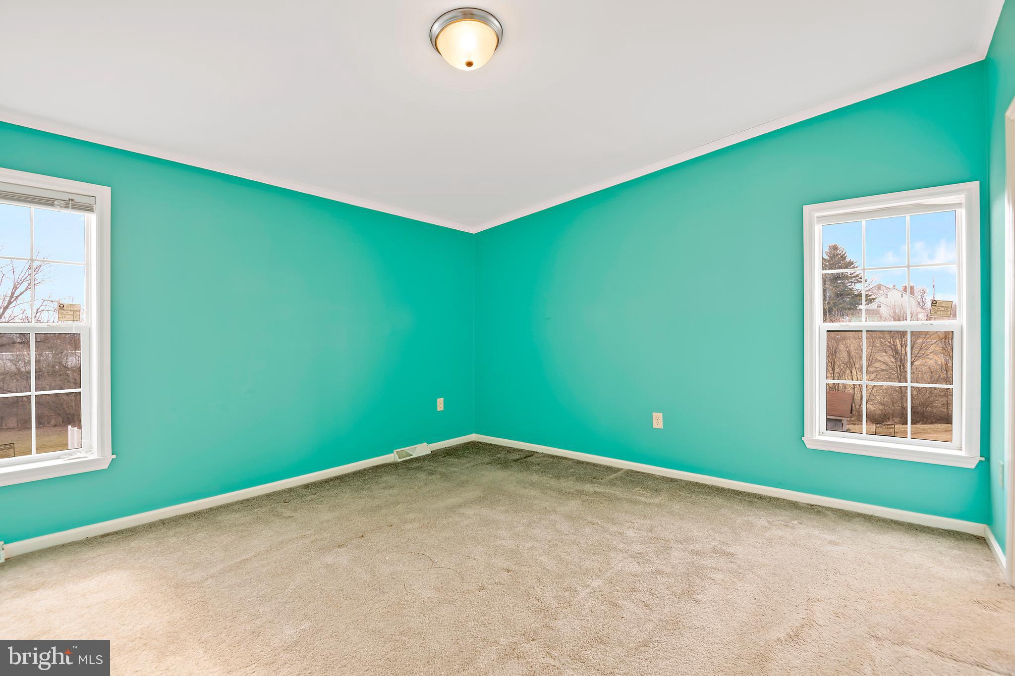 101 Ridgewood Manor Manheim, PA 17545 - Photo 16 of 27