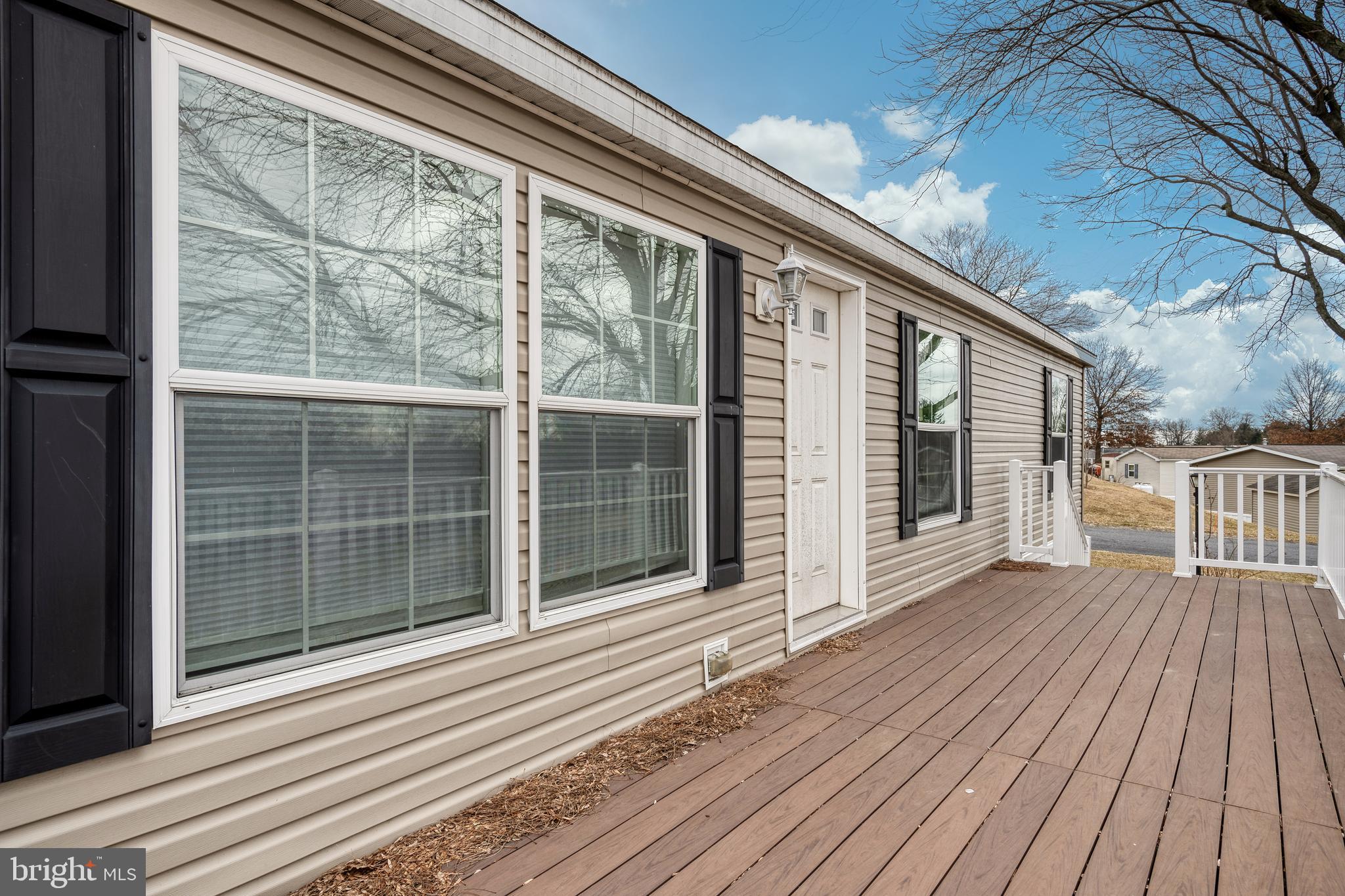 101 Ridgewood Manor Manheim, PA 17545 - Photo 3 of 27