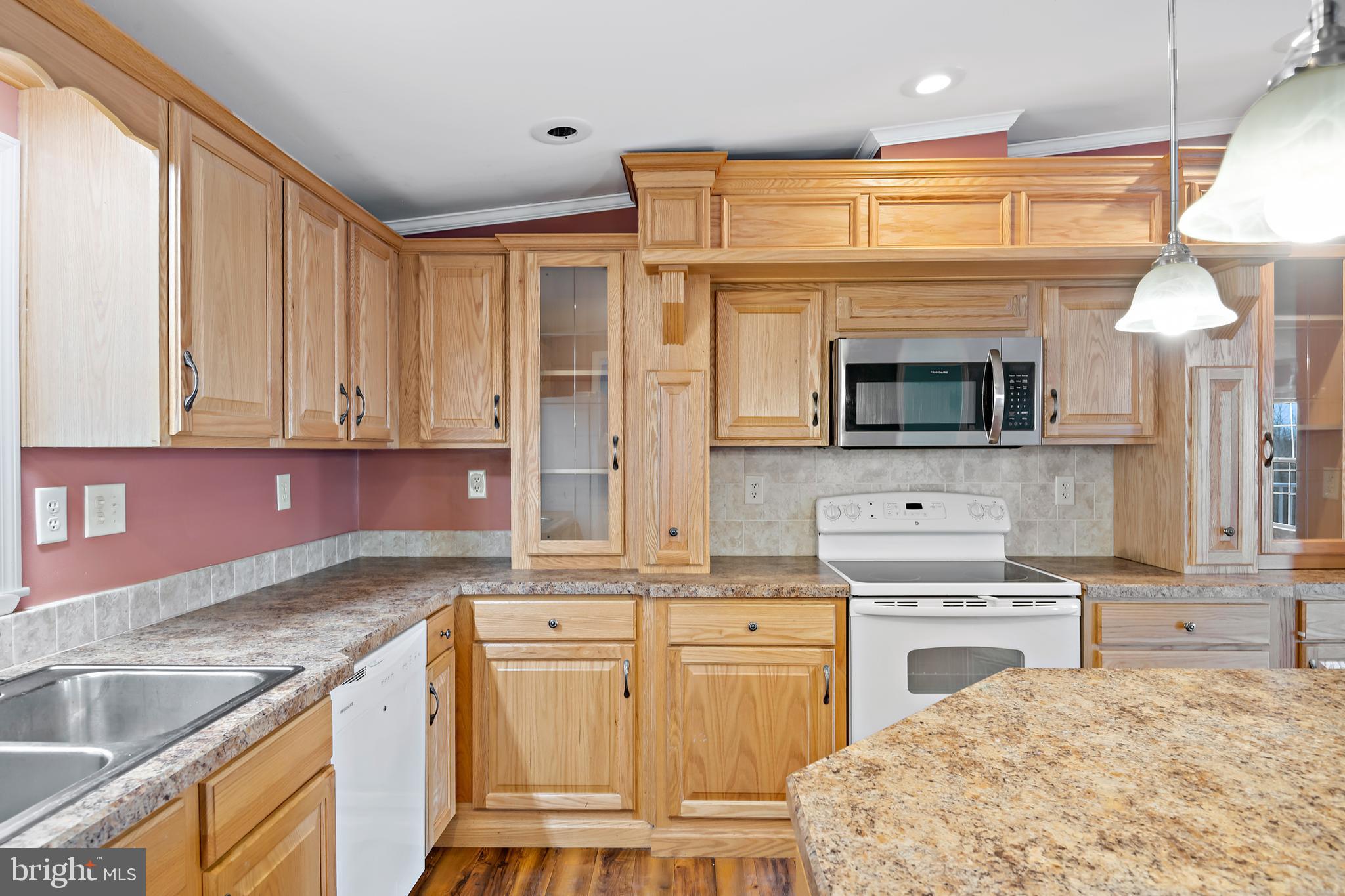 101 Ridgewood Manor Manheim, PA 17545 - Photo 8 of 27