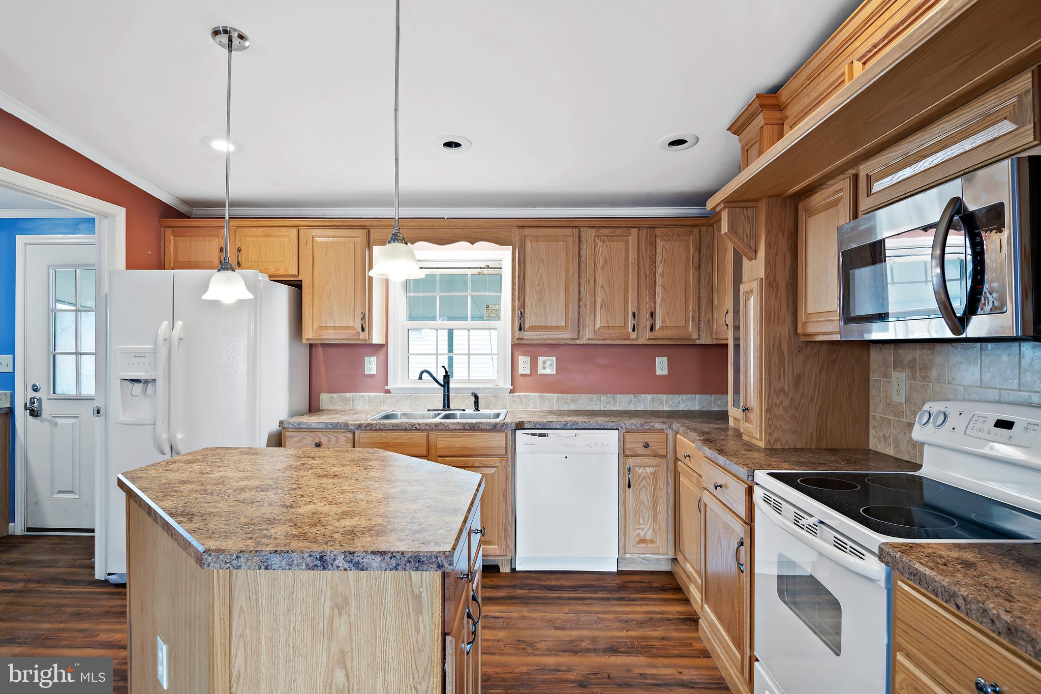 101 Ridgewood Manor Manheim, PA 17545 - Photo 10 of 27