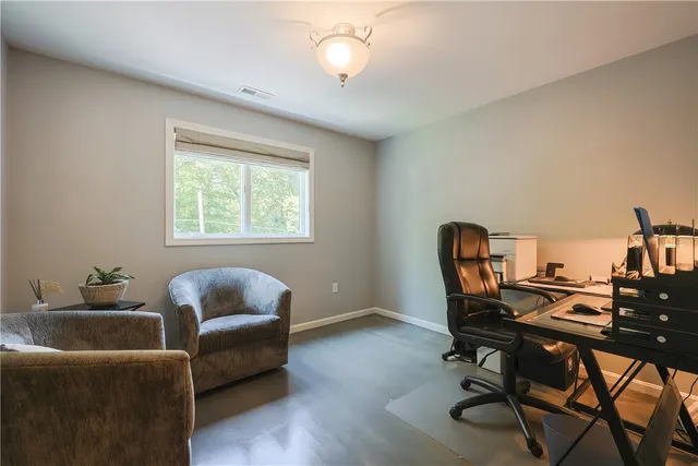 $999,999 | 420 Chestnut Street, Seekonk, MA 02771