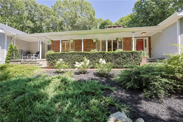 $999,999 | 420 Chestnut Street, Seekonk, MA 02771