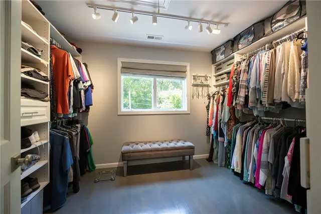 $999,999 | 420 Chestnut Street, Seekonk, MA 02771