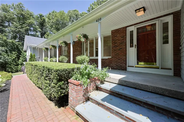 $999,999 | 420 Chestnut Street, Seekonk, MA 02771