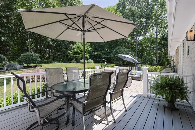 $999,999 | 420 Chestnut Street, Seekonk, MA 02771