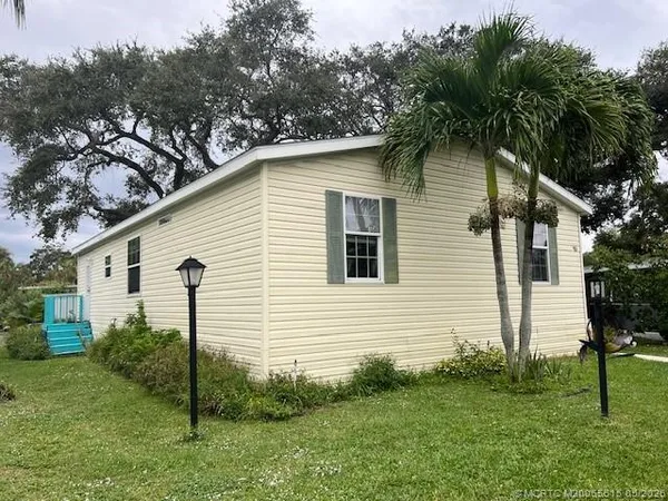 $79,900 | 2555 PGA Boulevard, Unit 90, Palm Beach Gardens, FL 33410
