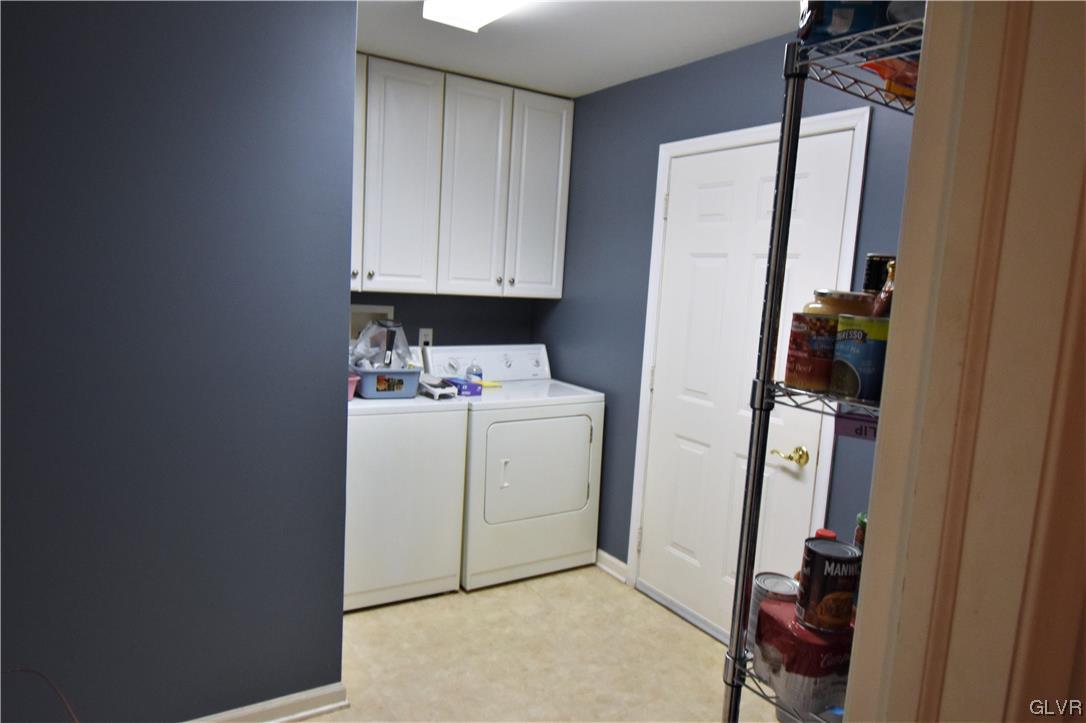 1039 Stone Stack Drive Bethlehem, PA 18015 - Photo 10 of 35 a utility room with dryer and washer