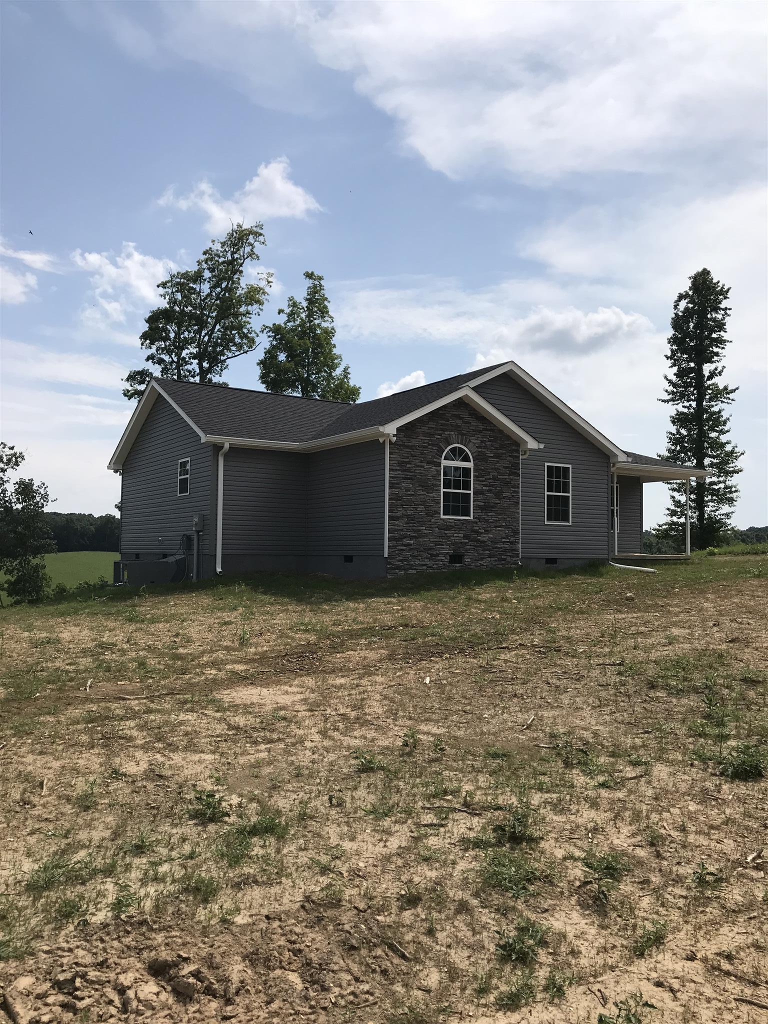 127 Highpoint Road Erin, TN 37061 - Photo 3 of 18 Gallery Image 3
