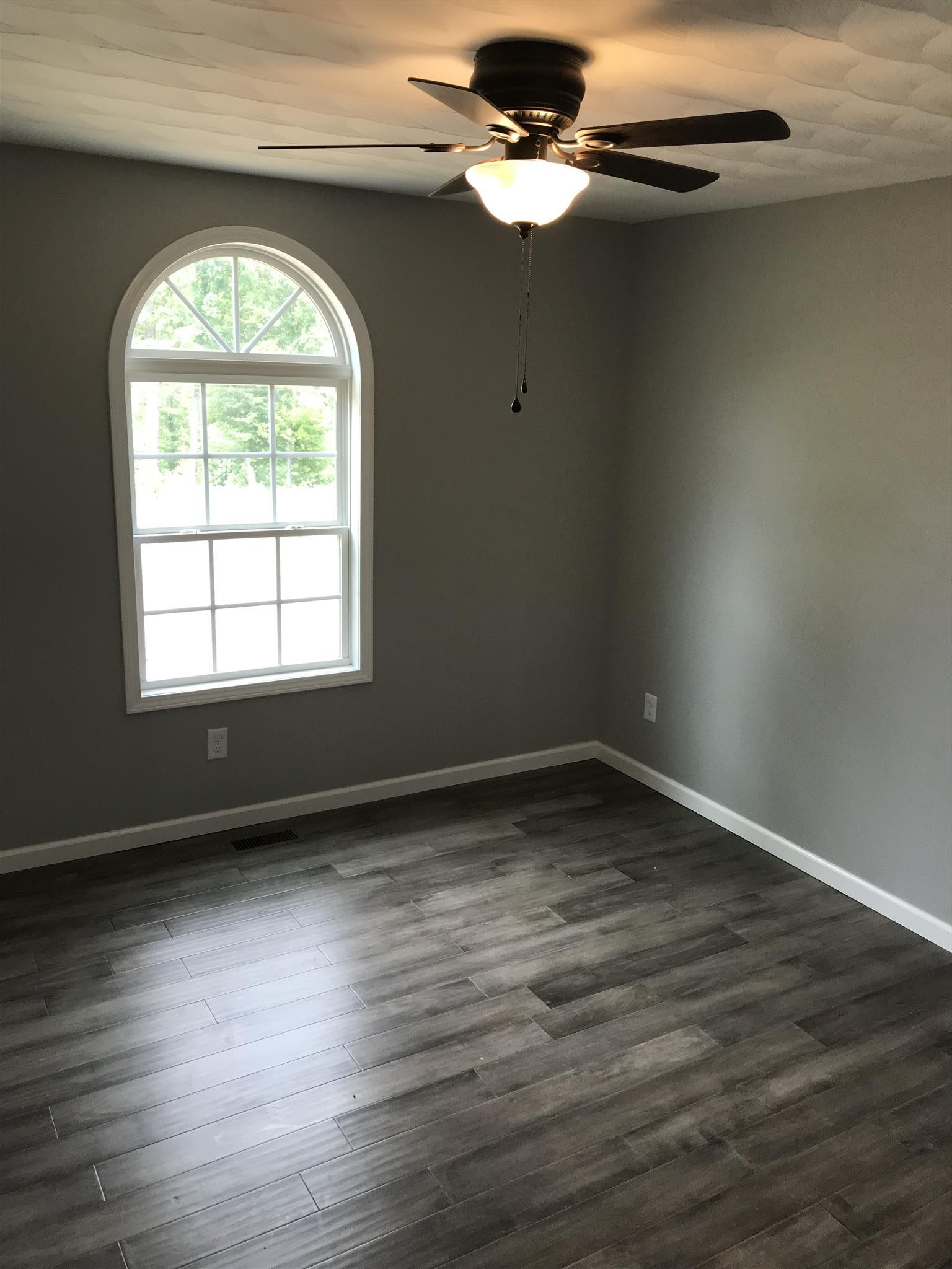127 Highpoint Road Erin, TN 37061 - Photo 9 of 18 Gallery Image 9