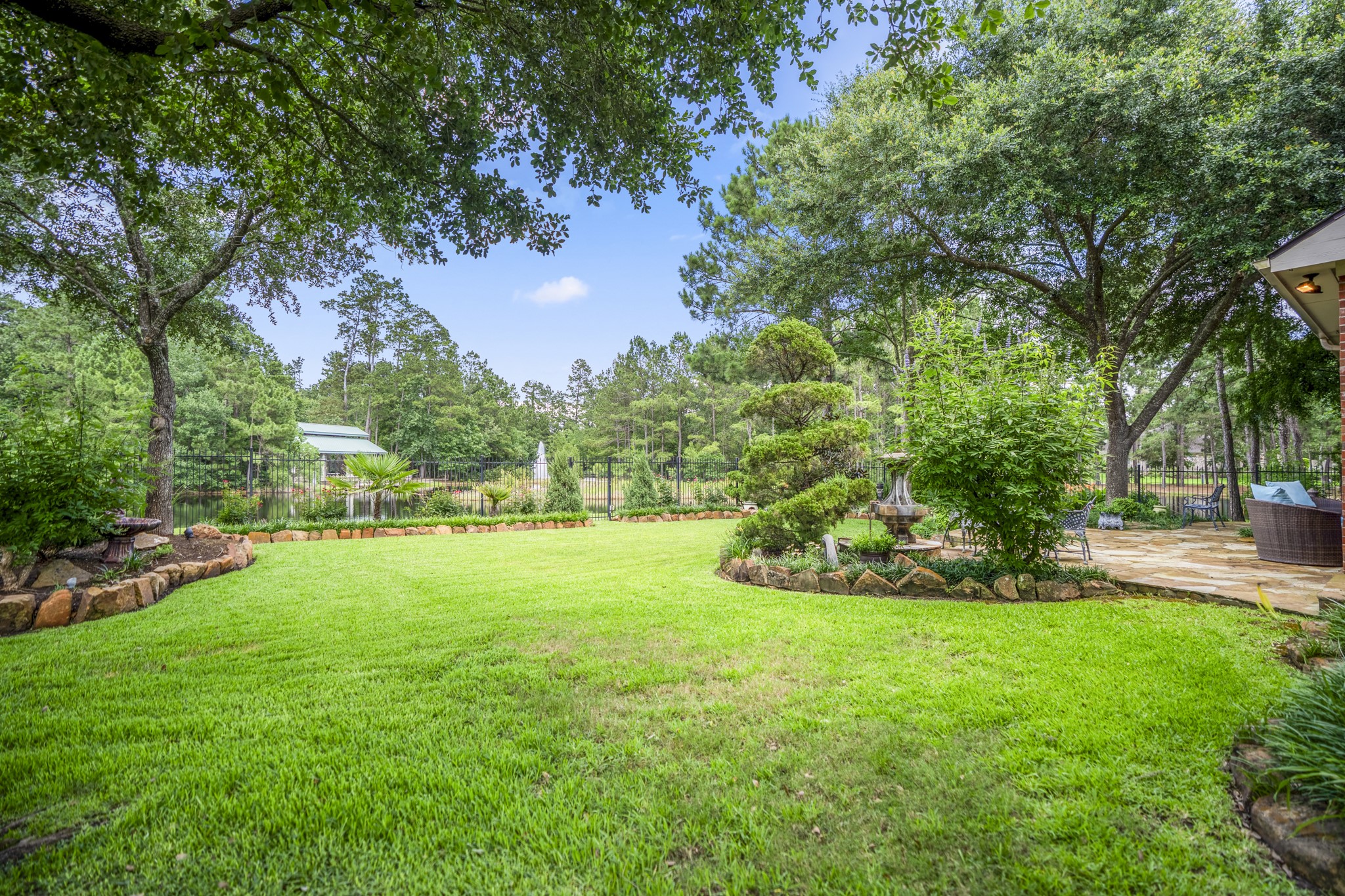 67 North Pentenwell Circle Spring, TX 77382 - Photo 41 of 50 a view of green field with trees