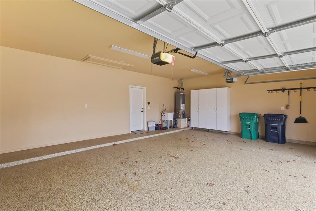 9116 Perimeter Street Denton, TX 76207 - Photo 26 of 26 a view of a garage