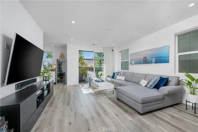 $1,500,000 | 637 Cardiff Reef, Costa Mesa, CA 92627
