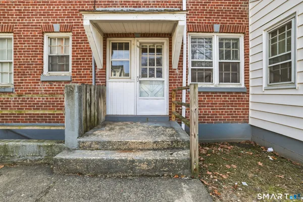 $1,700 | 957 William Street, Unit B, Bridgeport, CT 06608
