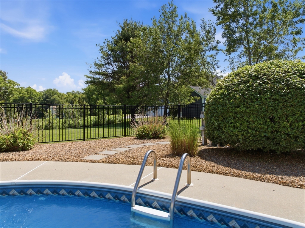 7 Stone Road Millbury, MA 01527 - Photo 10 of 38