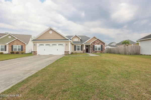 $299,900 | 208 Imperial Lane, Jacksonville, NC 28546
