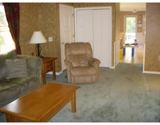 108 Breakneck Road Southbridge, MA 01550 - Photo 7 of 27