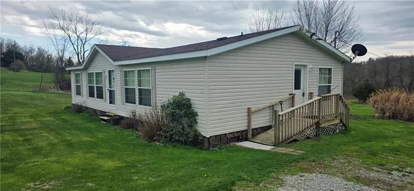 $140,000 | 369 Smithfield Highhouse Road, Smithfield, PA 15478