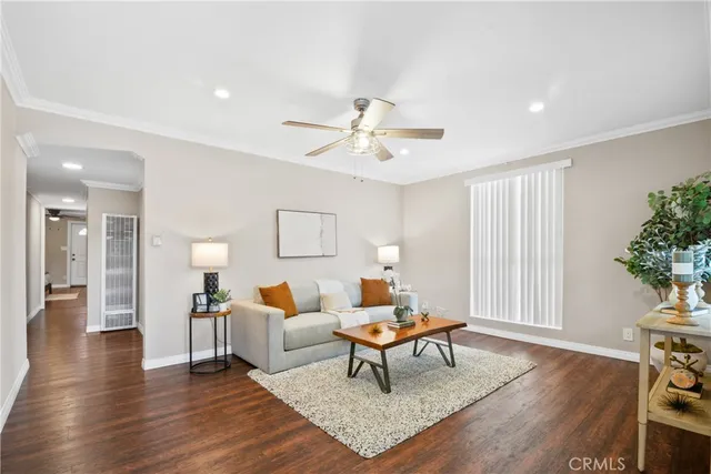 $3,900 | 13439 Roselle Avenue, Hawthorne, CA 90250