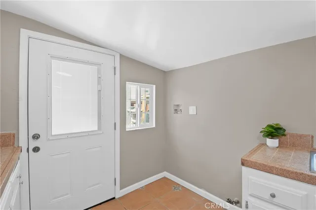 $3,900 | 13439 Roselle Avenue, Hawthorne, CA 90250