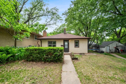 $199,000 | 3331 Beard Avenue North, Robbinsdale, MN 55422