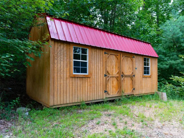 $650,000 | 151 Heatherly Heights Road, Saluda, NC 28773