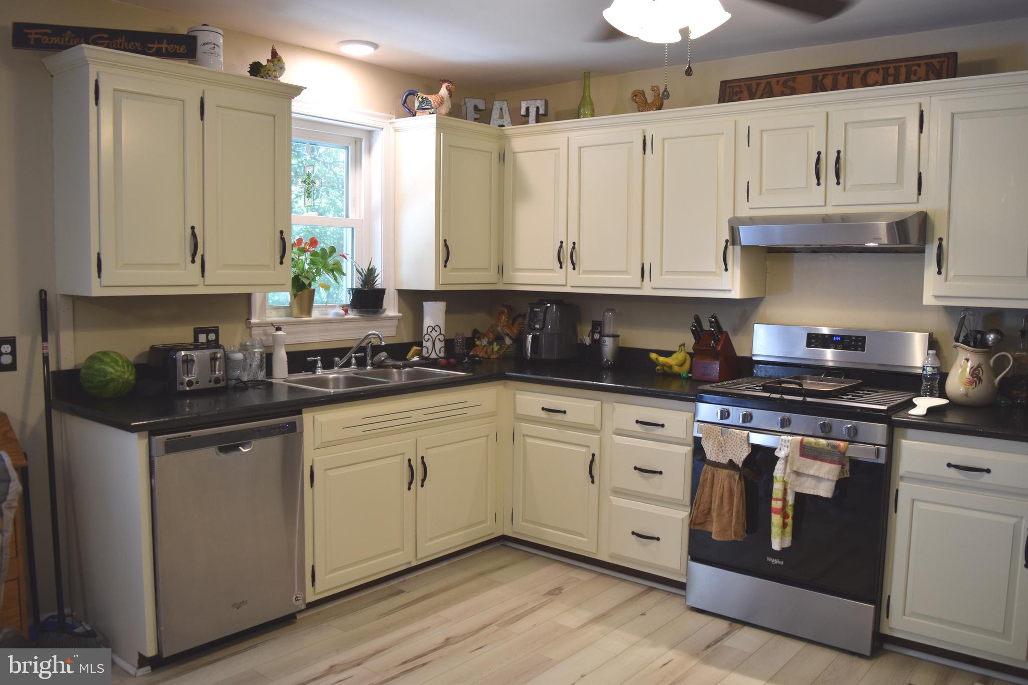 205 Goods Road Conestoga, PA 17516 - Photo 12 of 33 Kitchen