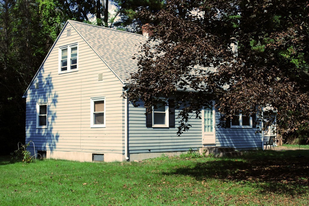 41 East Hadley Road Amherst, MA 01002 - Photo 3 of 19 Gallery Image 3
