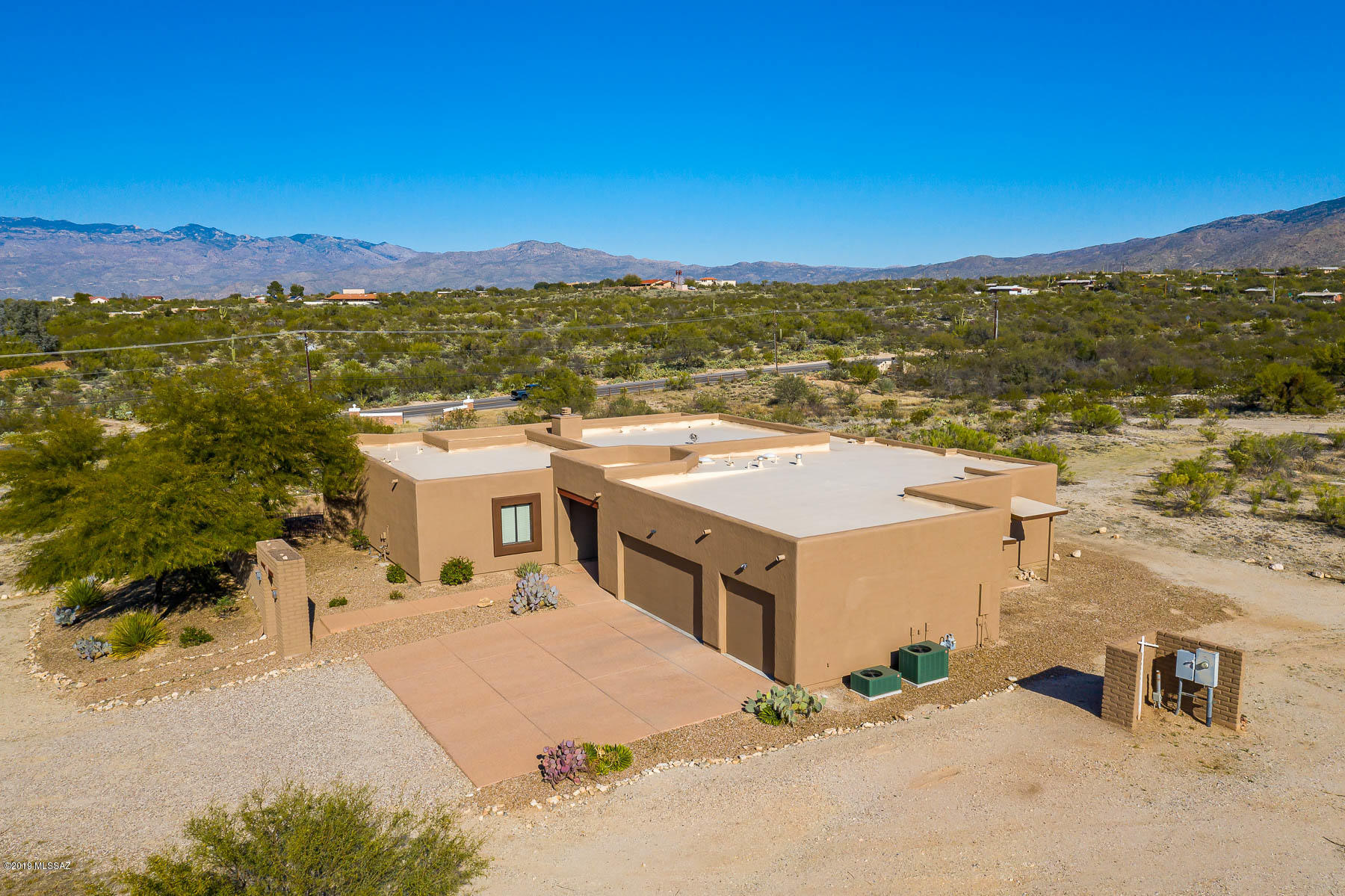 11642 East Escalante Road Tucson, AZ 85730 - Photo 2 of 49