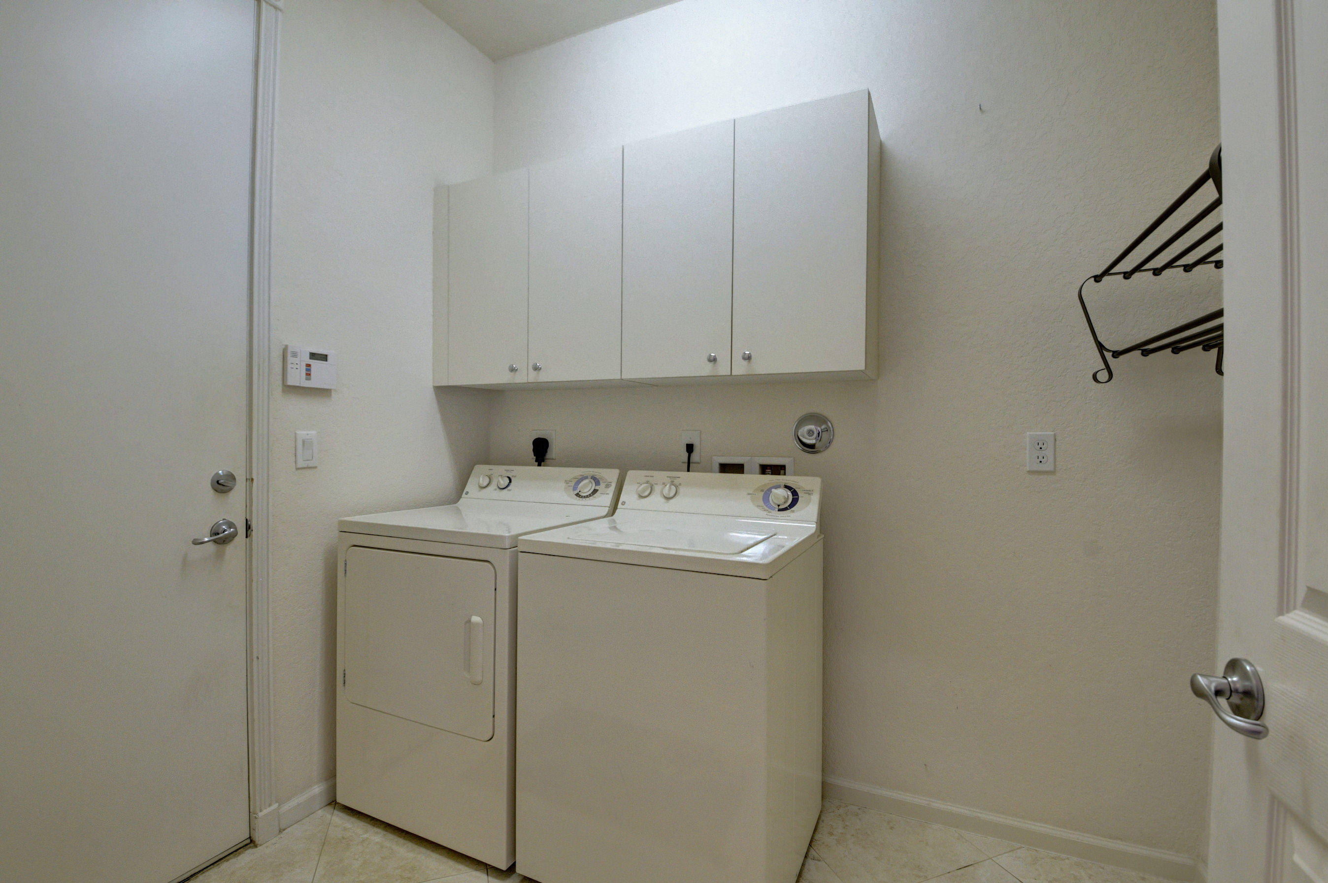 9583 Isles Cay Drive Delray Beach, FL 33446 - Photo 17 of 47 Laundry Room