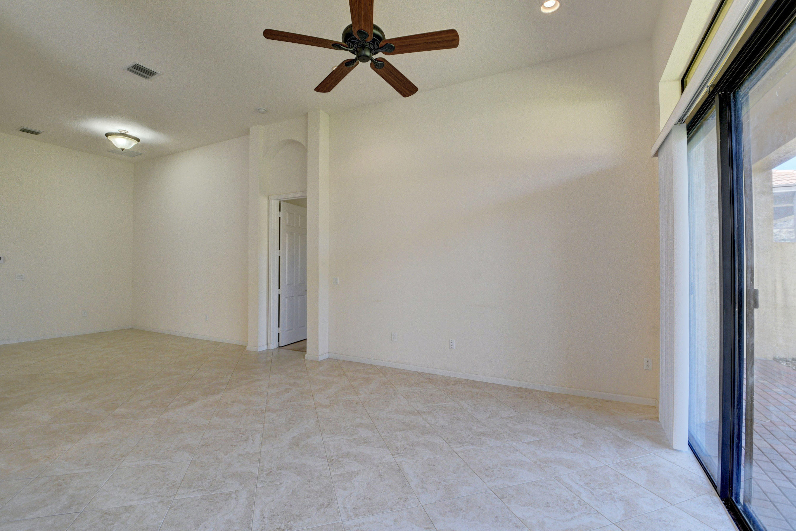 9583 Isles Cay Drive Delray Beach, FL 33446 - Photo 21 of 47 Living Room