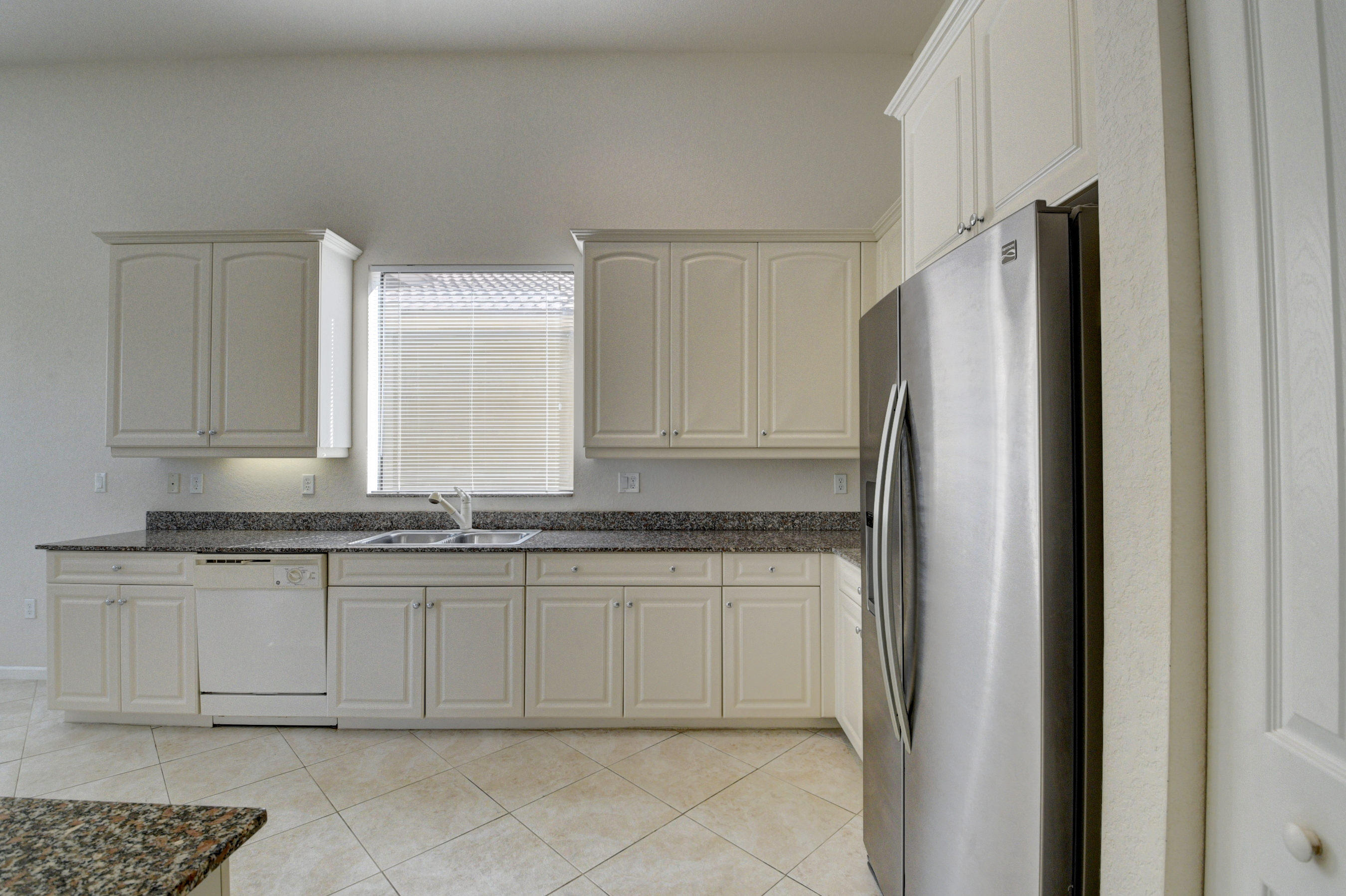 9583 Isles Cay Drive Delray Beach, FL 33446 - Photo 22 of 47 Kitchen